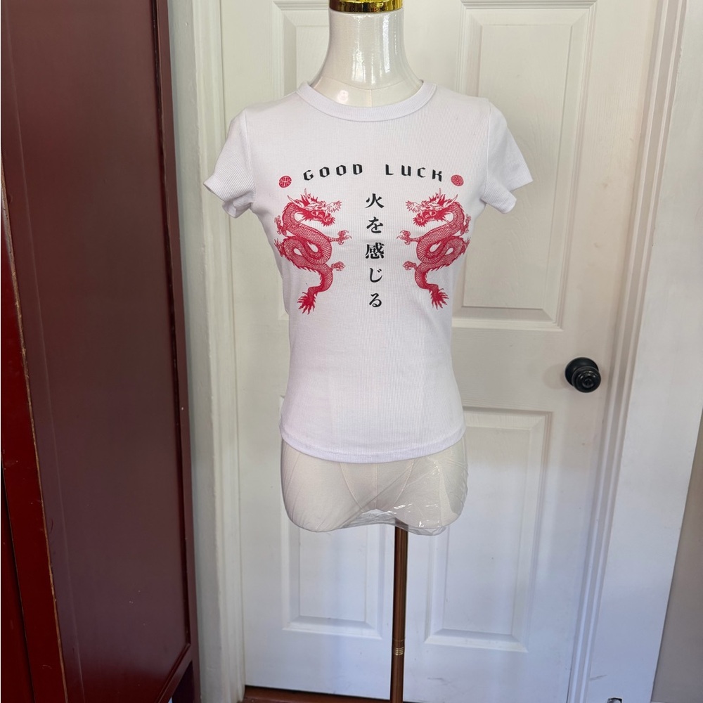 White Dragon Print Short Sleeve Tee